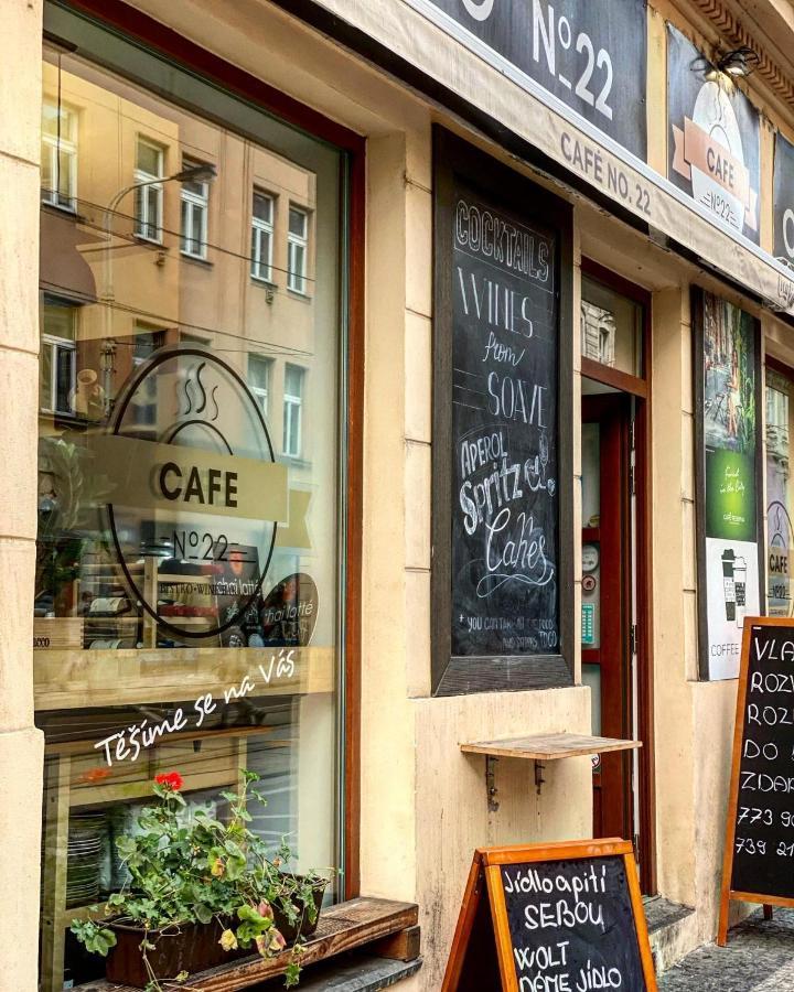 Apartments Cafe No.22 Praga Esterno foto